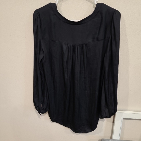 NWT Loft BLACK flowy V neck Top with tassel ties womens SZ Med. - Picture 3 of 10